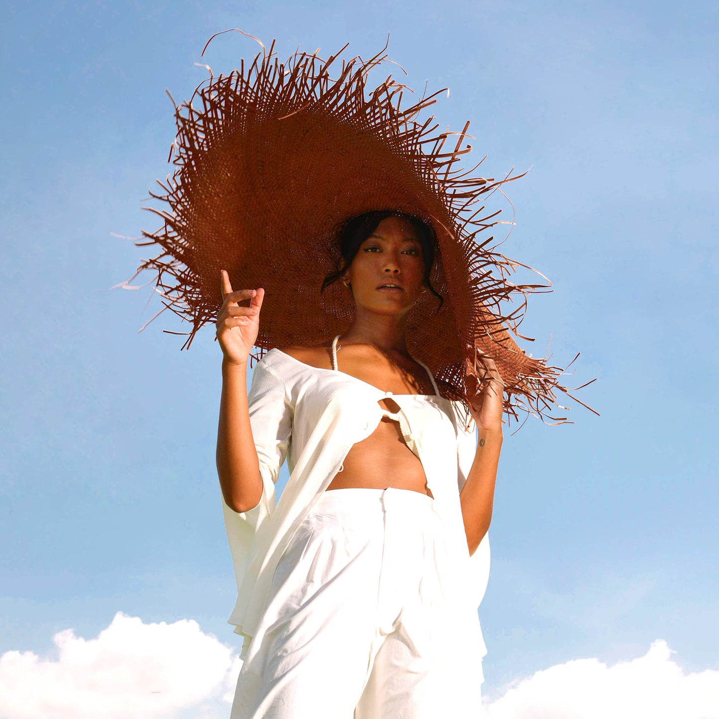 Woven Straw Hat in Burnt Caramel