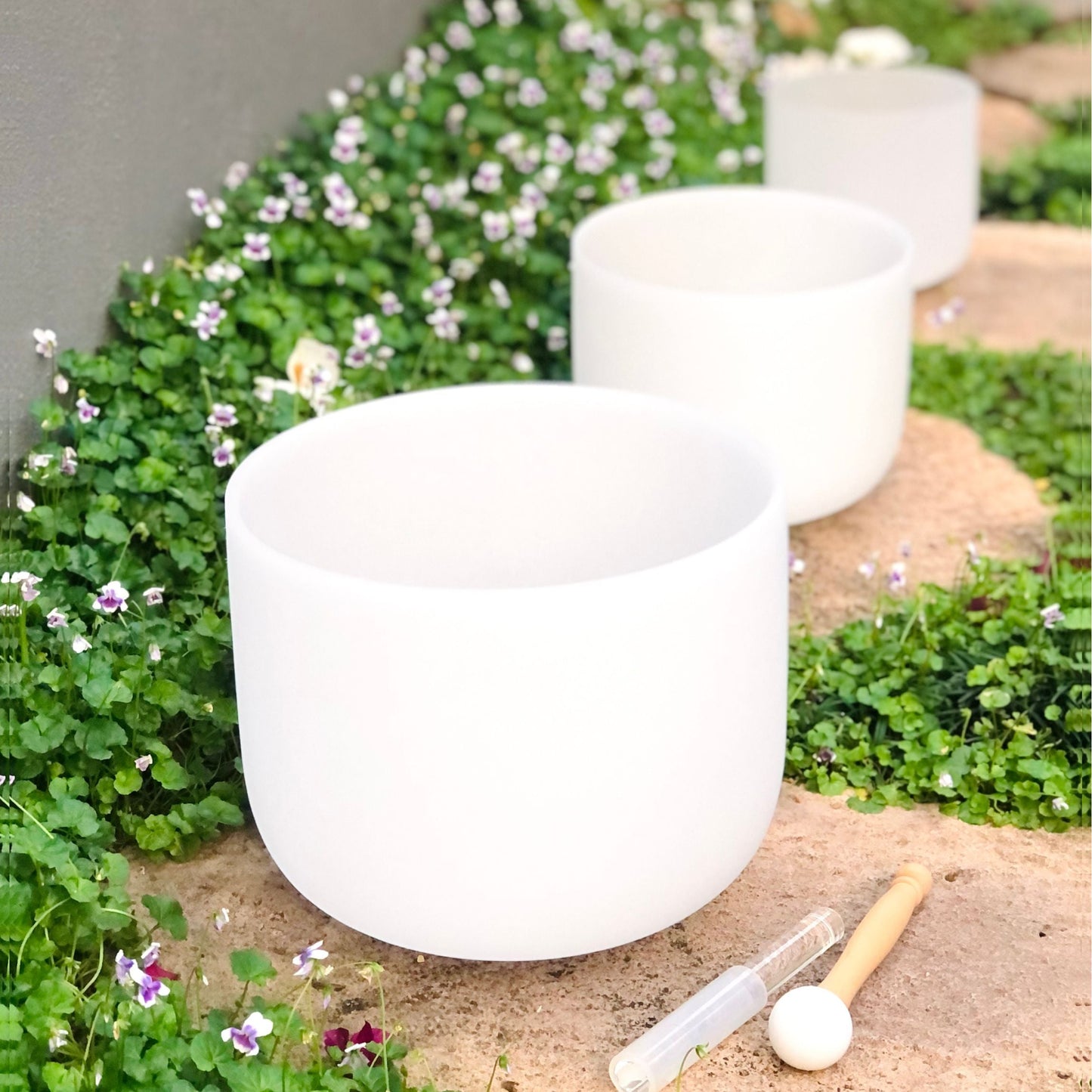 Set of 3 White Sound Therapy Bowls in Beige Case Dispatch