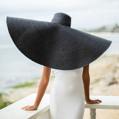 Oversized Straw Hat In Black