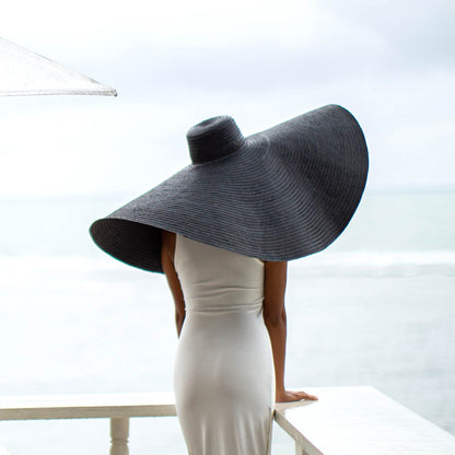 Oversized Straw Hat In Black