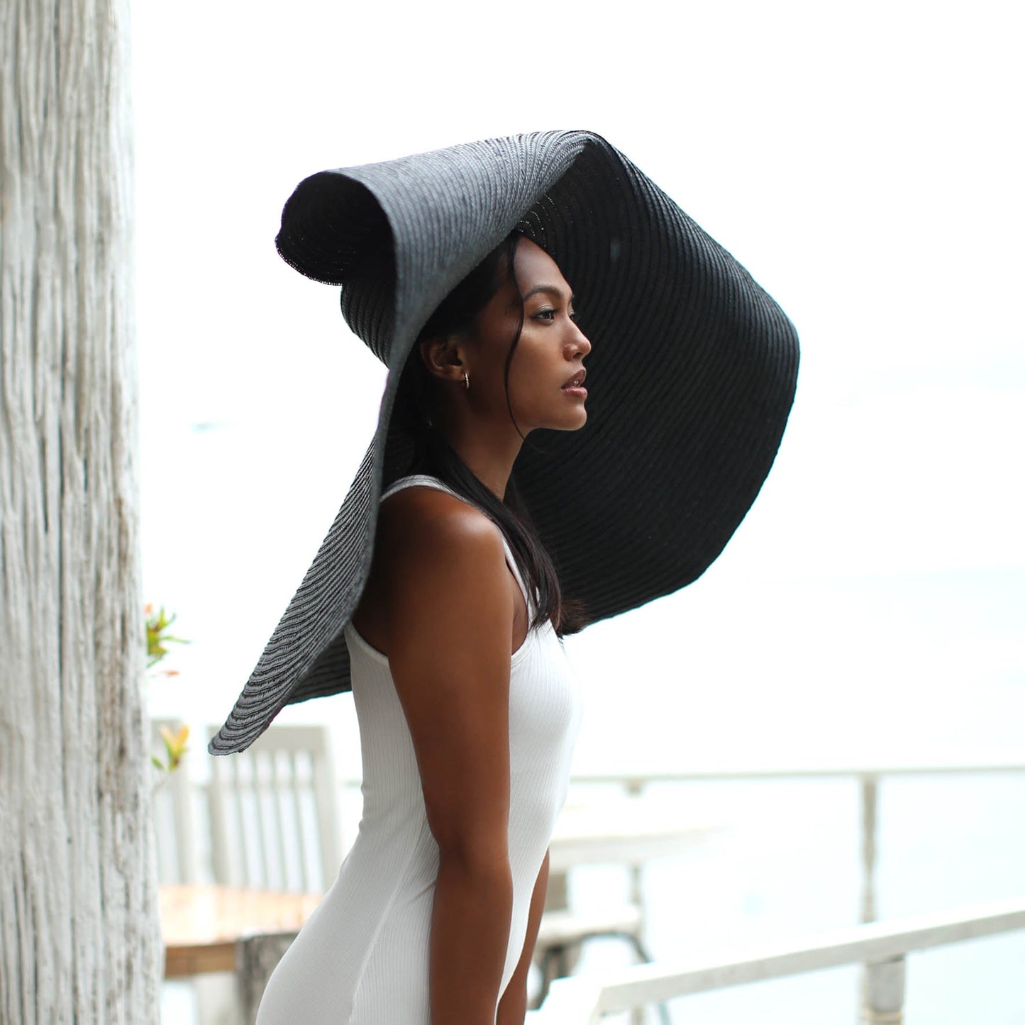Oversized Straw Hat In Black